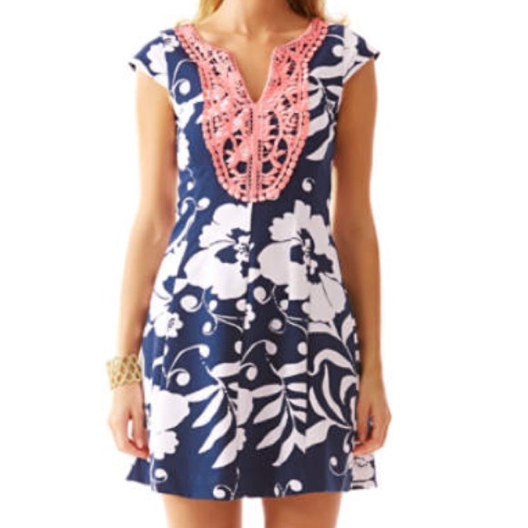 Lilly Pulitzer Dresses & Skirts - briella fit flare cap sleeve dress